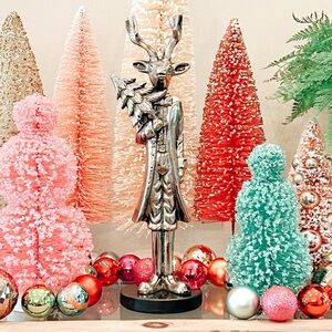 NWOT Silver Reindeer Christmas Tree Victorian Bow Tie